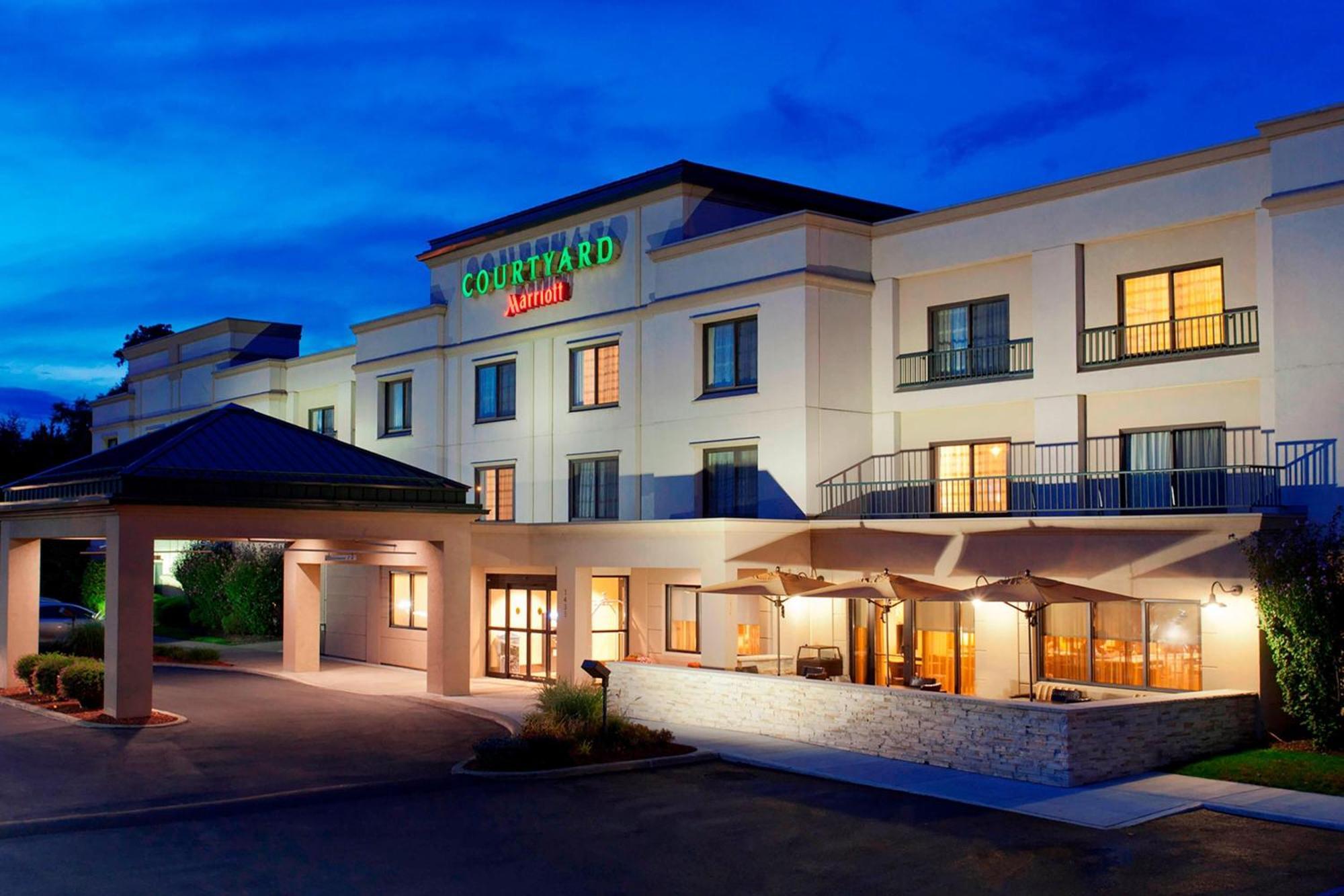 Hotel Courtyard Newburgh Stewart Airport Extérieur photo